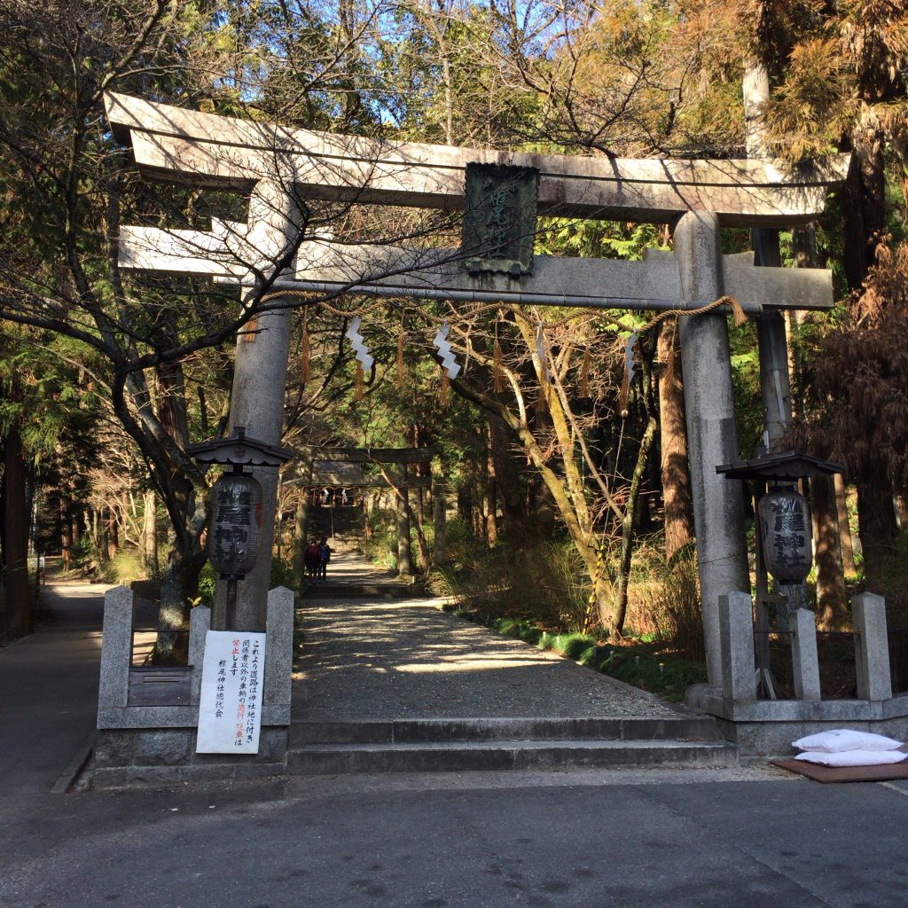 山崎蒸溜所に隣接する椎尾神社。1923年以来、蒸溜所の竣工式である11月11日にお祭りをしている。